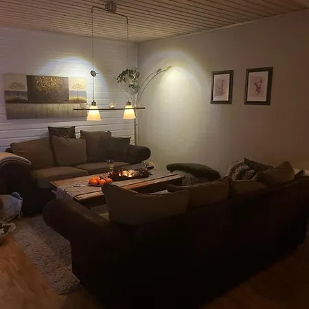 Stort Og Koselig Hjem I Landlige Omgivelser Ferienhaus